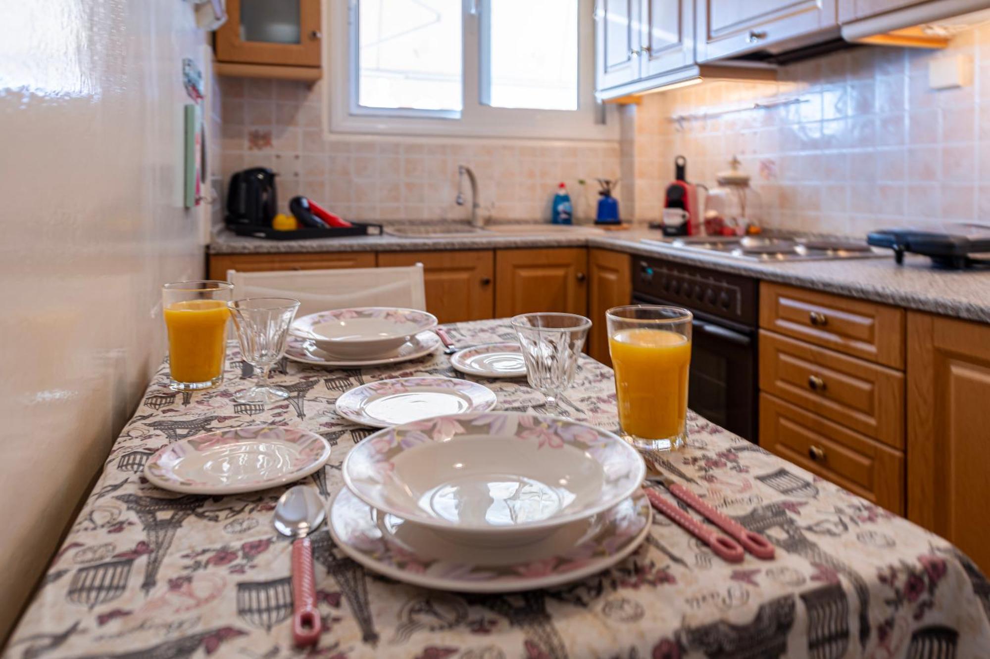 Sea View Apartment 100M From The Beach Saronida Buitenkant foto